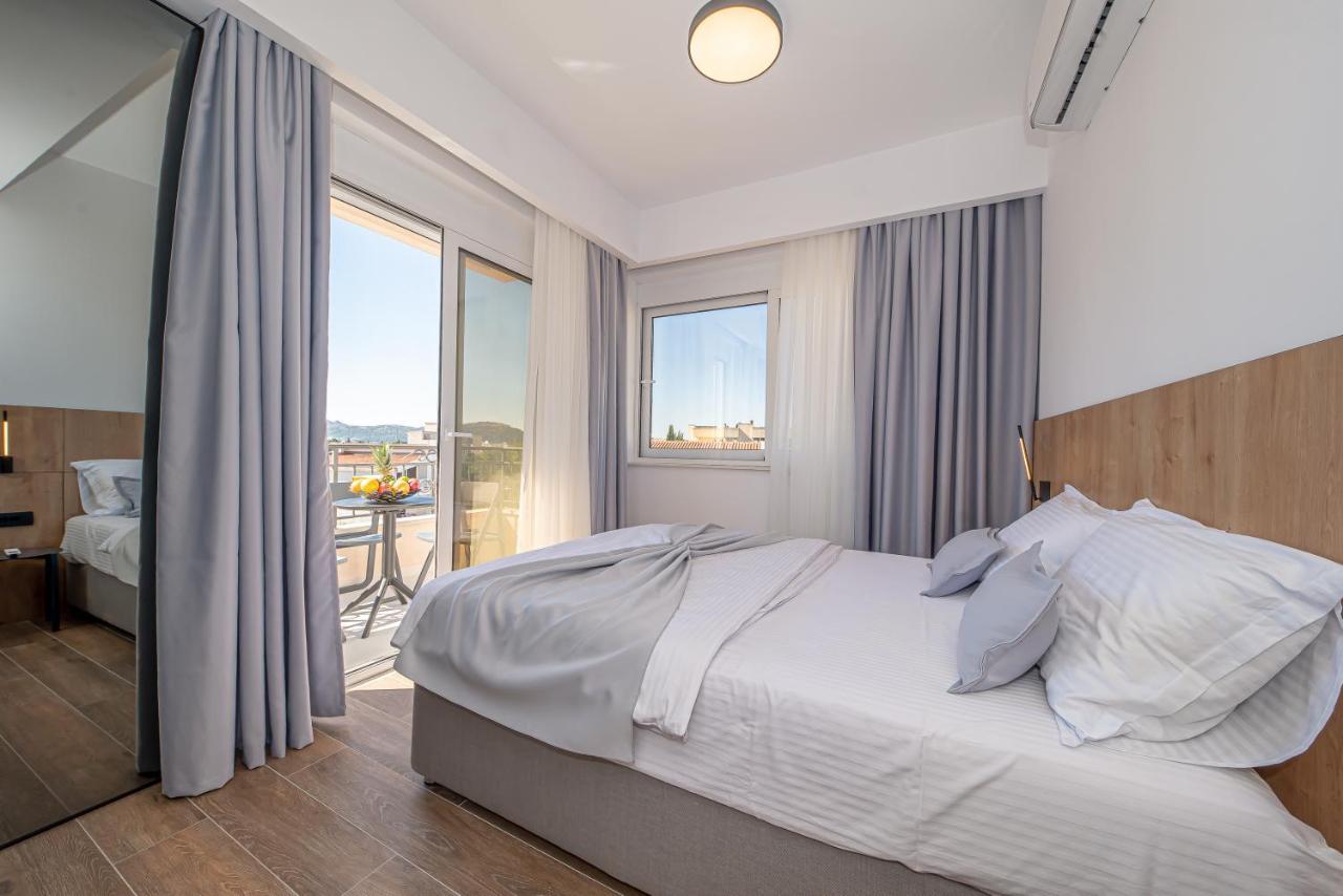 N&N Lux Guest House บาร์ ภายนอก รูปภาพ