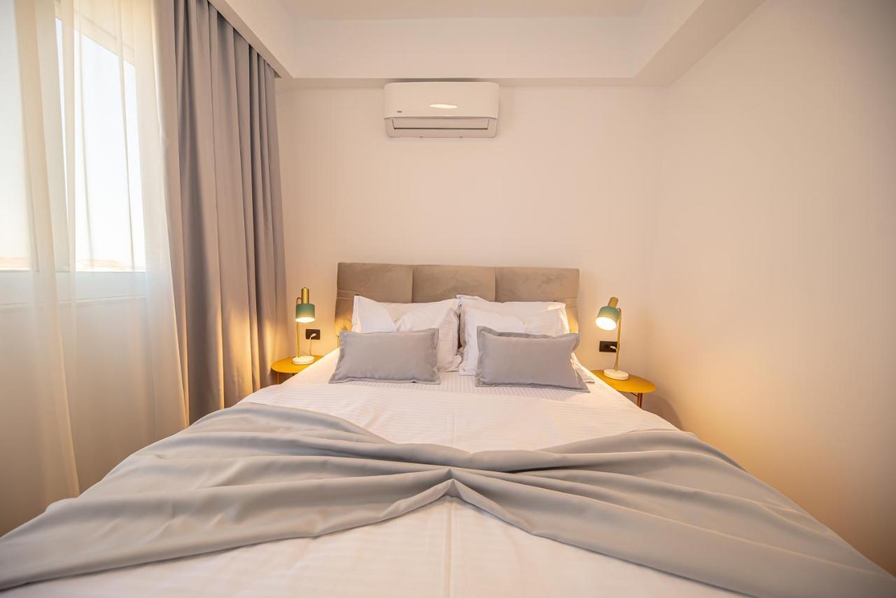 N&N Lux Guest House บาร์ ภายนอก รูปภาพ