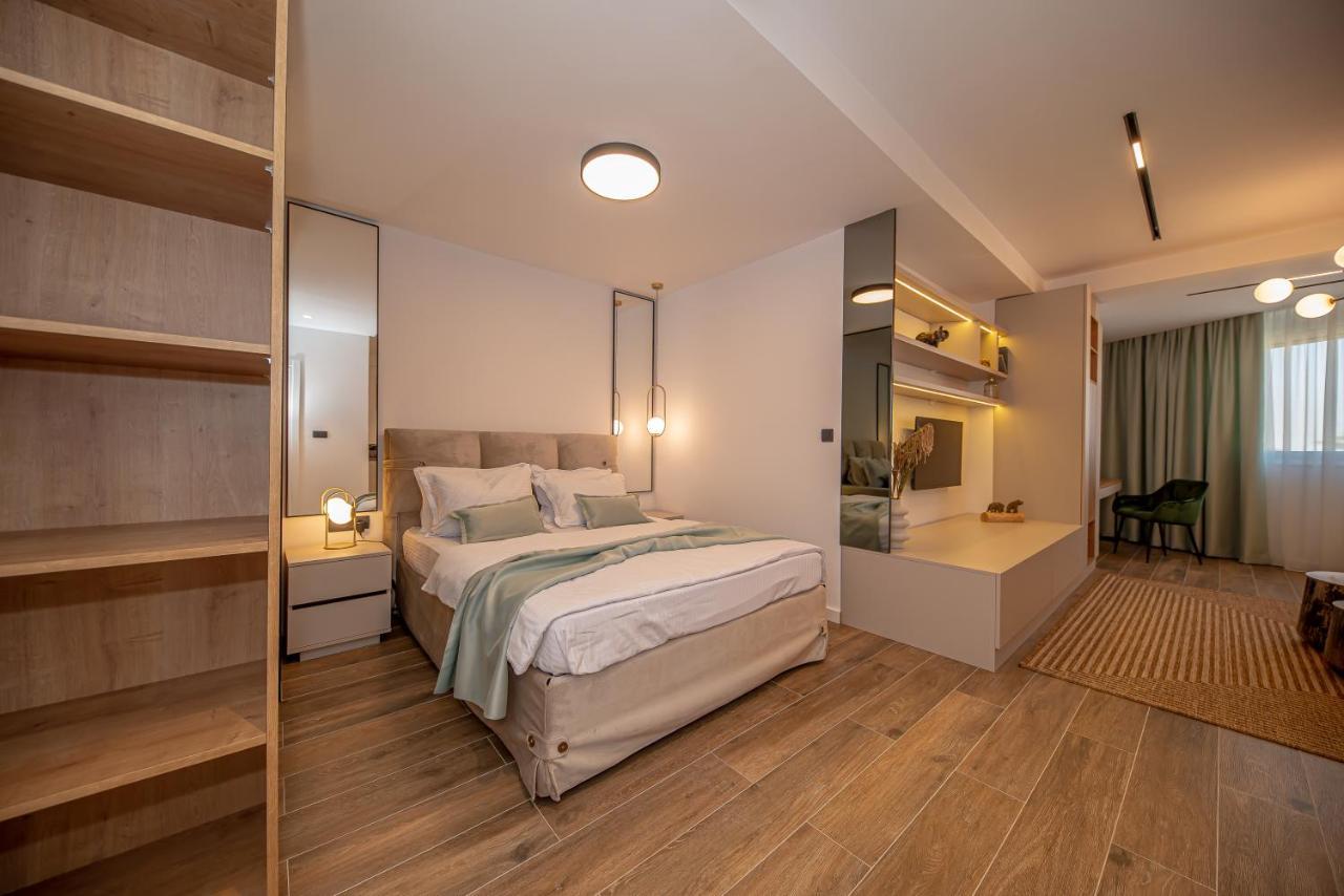 N&N Lux Guest House บาร์ ภายนอก รูปภาพ