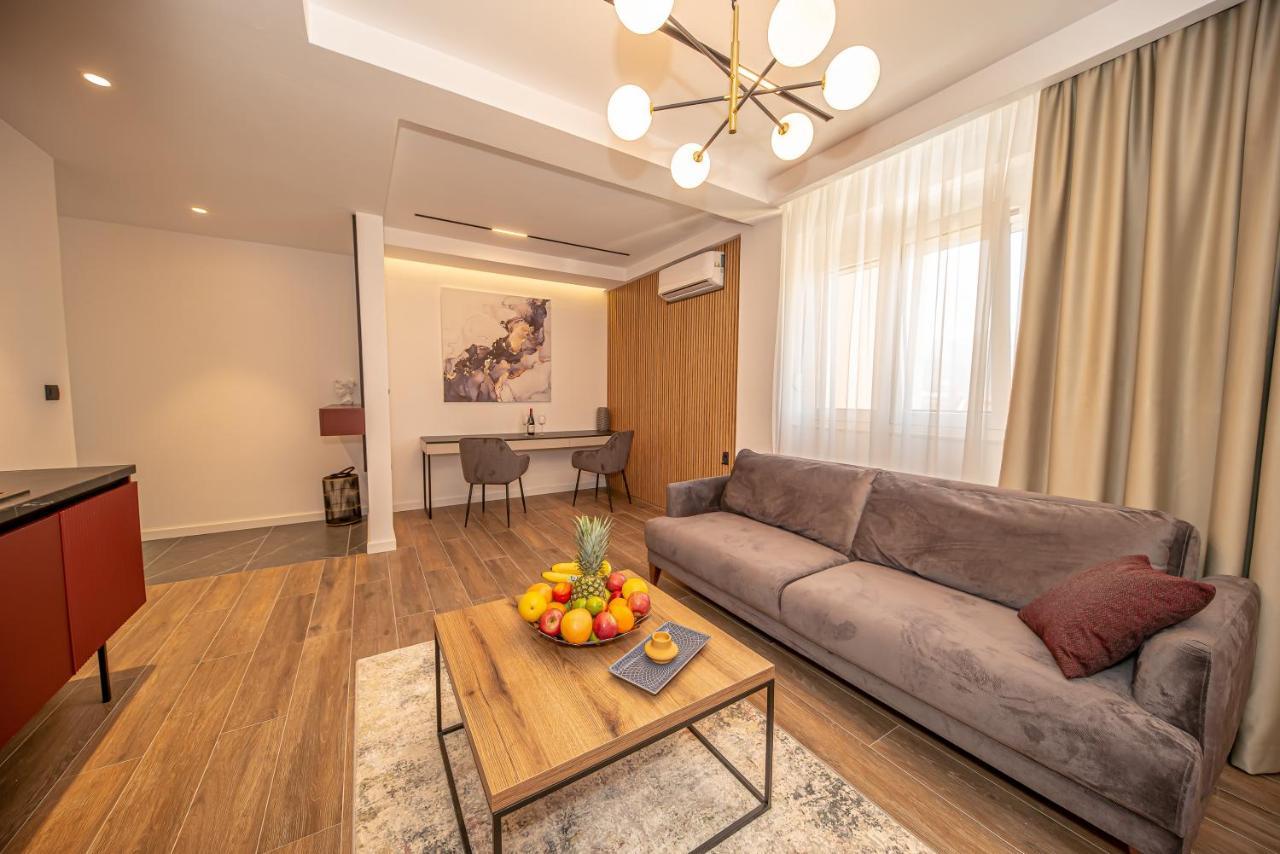 N&N Lux Guest House บาร์ ภายนอก รูปภาพ