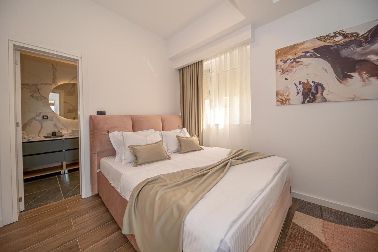 N&N Lux Guest House บาร์ ภายนอก รูปภาพ