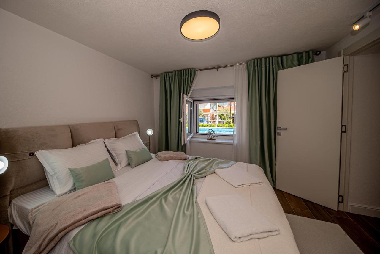 N&N Lux Guest House บาร์ ภายนอก รูปภาพ