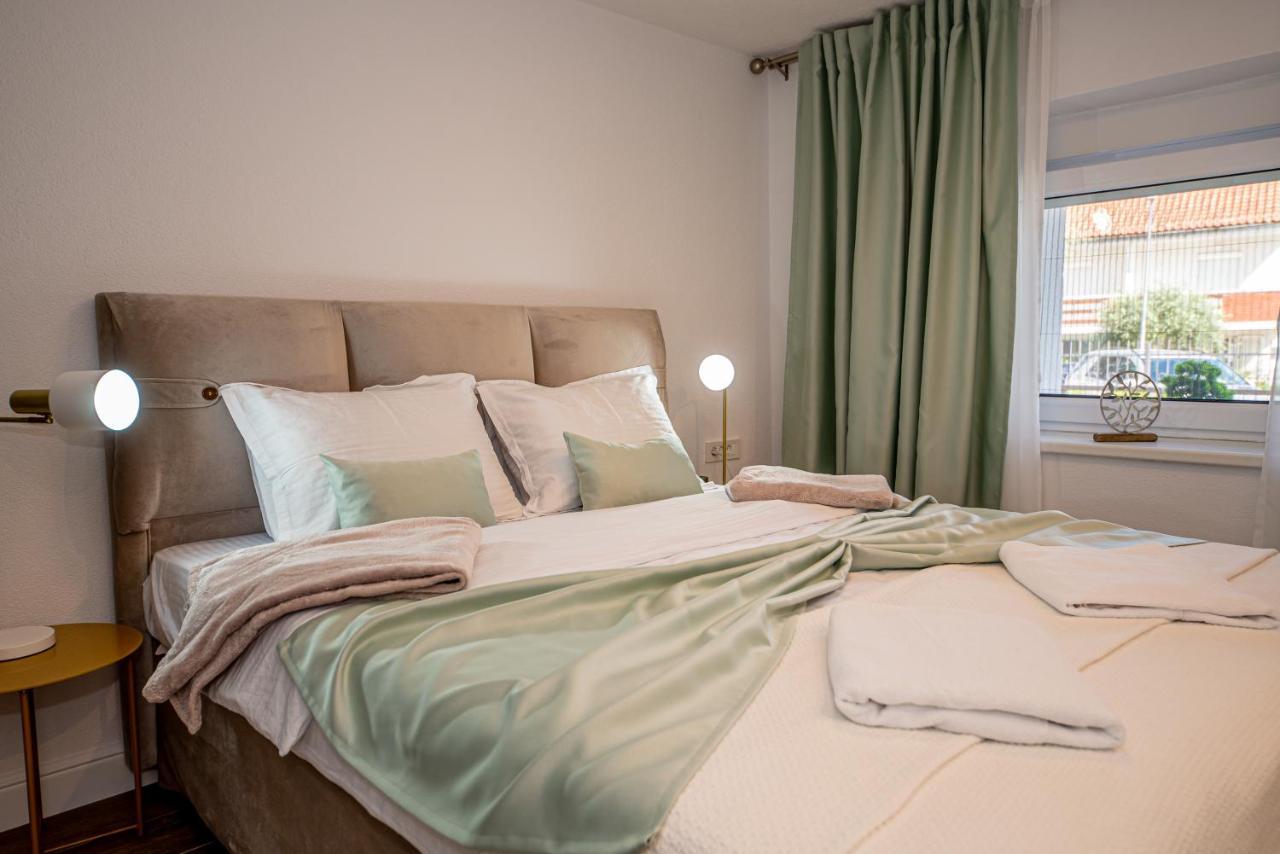 N&N Lux Guest House บาร์ ภายนอก รูปภาพ