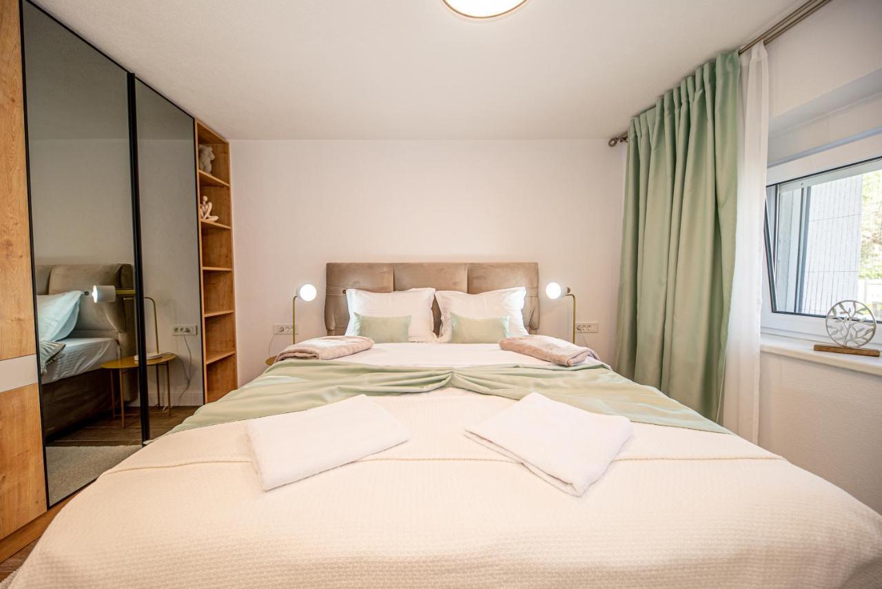 N&N Lux Guest House บาร์ ภายนอก รูปภาพ