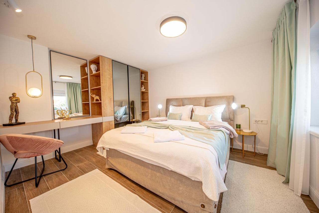 N&N Lux Guest House บาร์ ภายนอก รูปภาพ