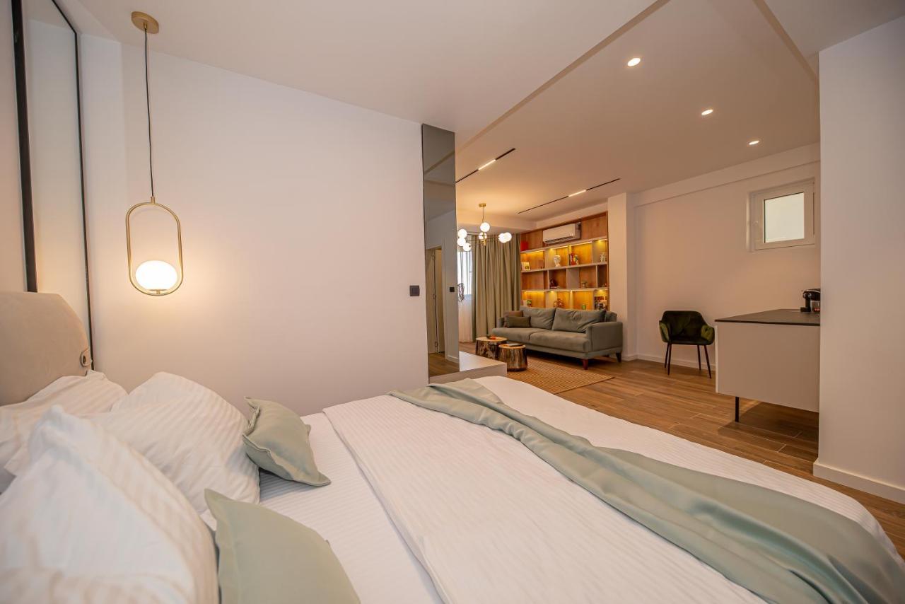N&N Lux Guest House บาร์ ภายนอก รูปภาพ