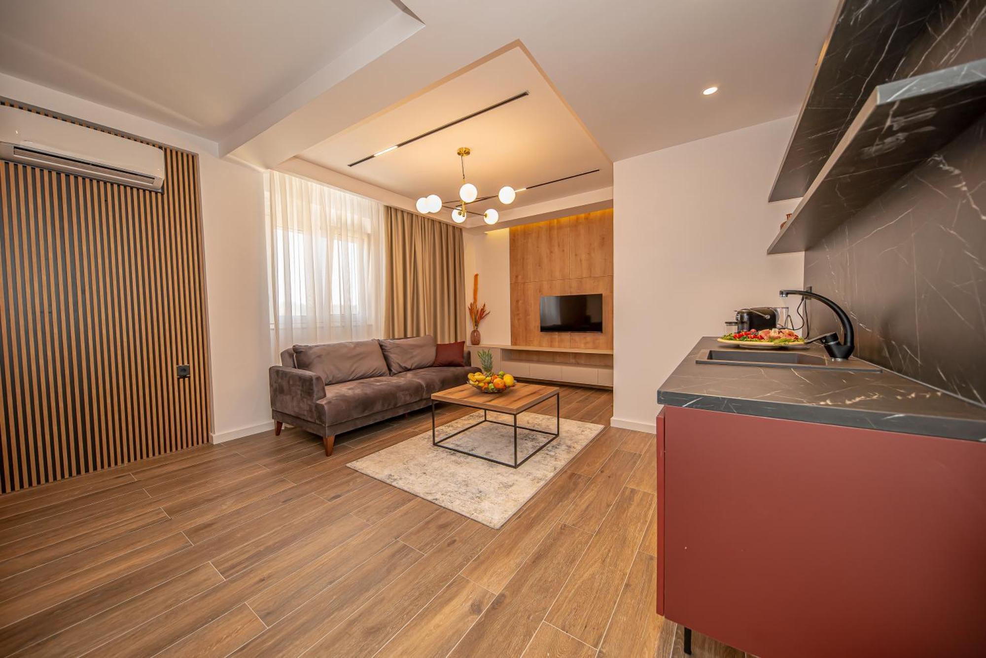 N&N Lux Guest House บาร์ ภายนอก รูปภาพ