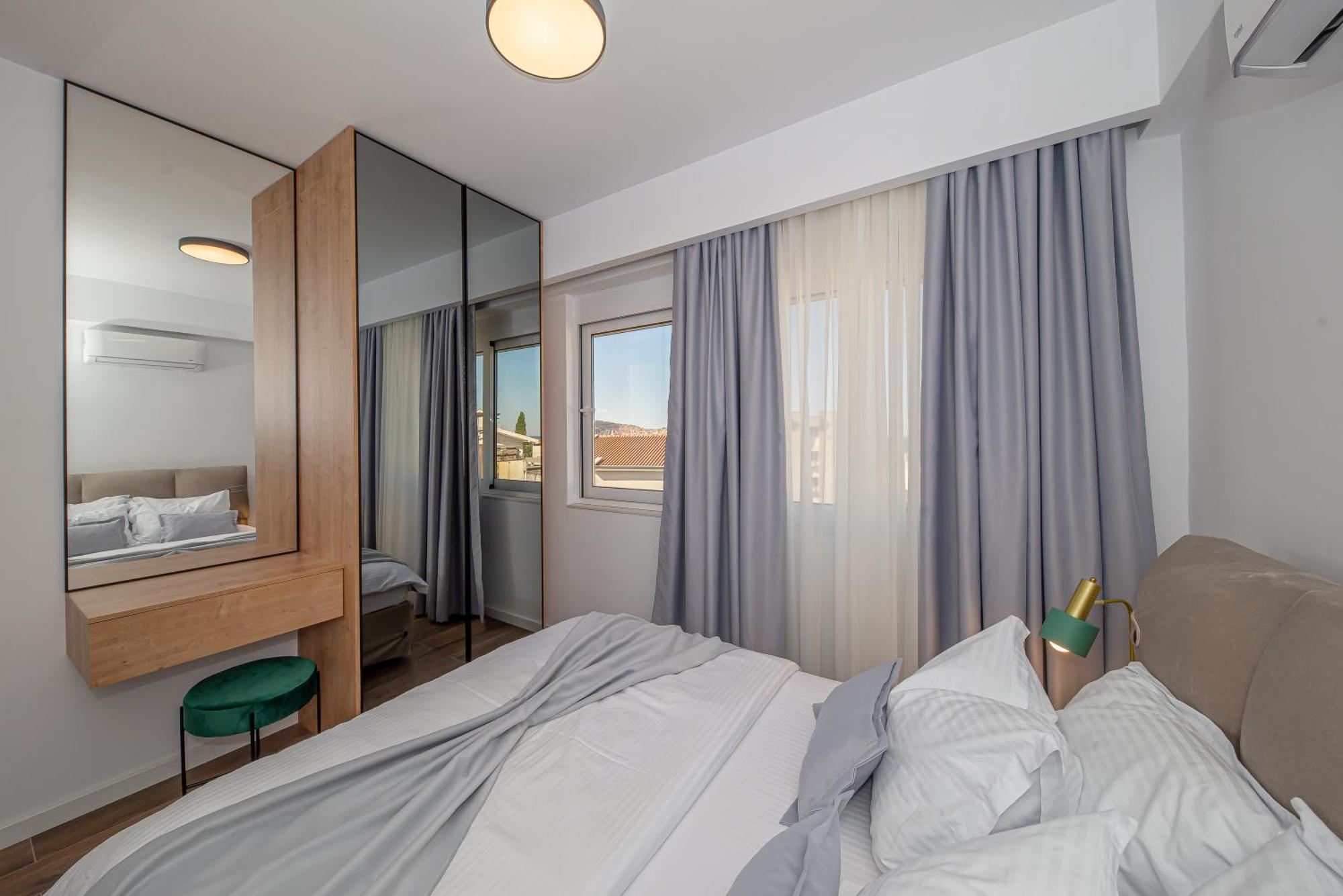 N&N Lux Guest House บาร์ ภายนอก รูปภาพ